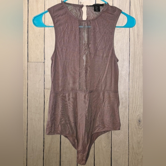 Medium Tahari Bodysuit - Picture 3 of 3